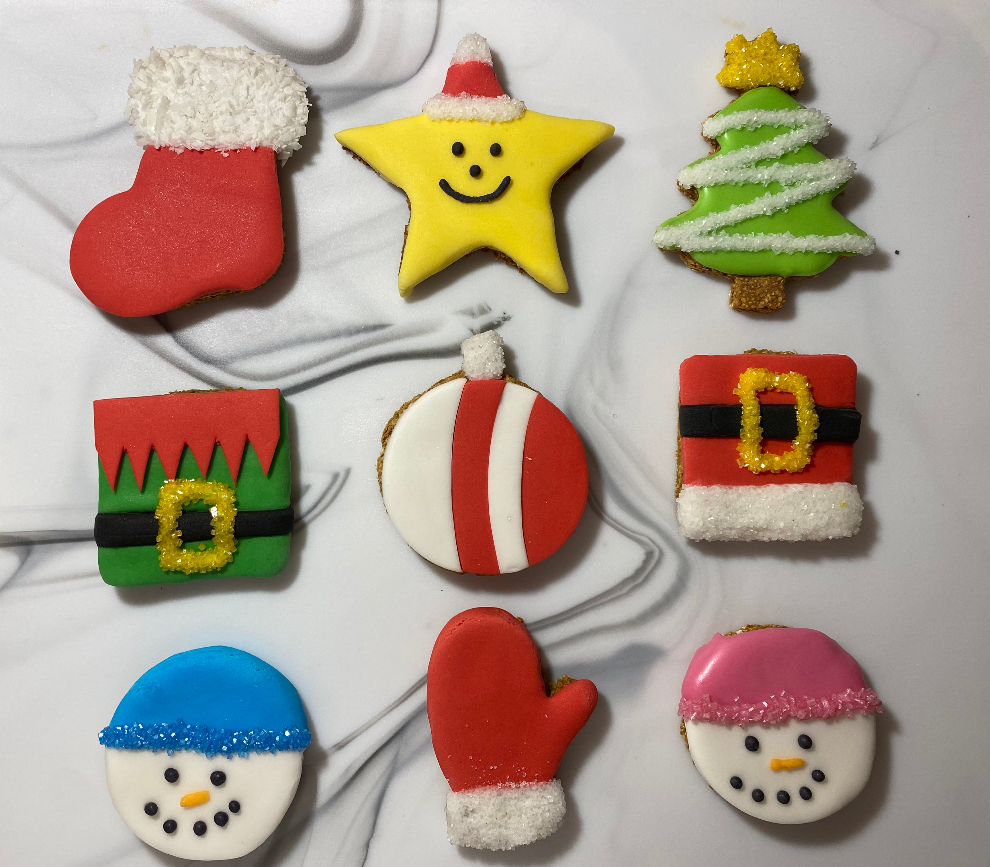 🎄 Mixed Christmas Horse Treat Box – Festive Assorted Equine Treats